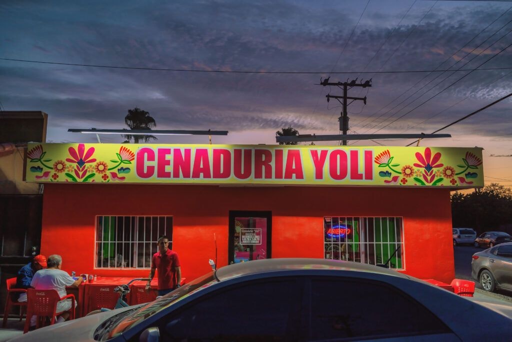 cenaduria-yoli-001