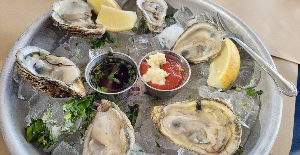 boathouse-at-hendry-s-beach-004