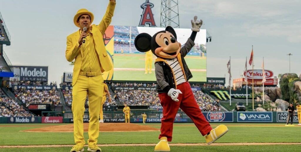 savannah-bananas-003