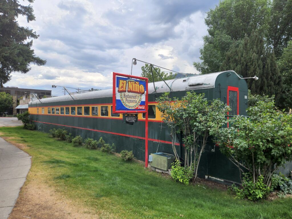 El Niño Y Pupuseria