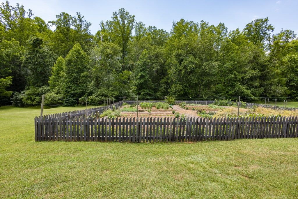 booker-t-washington-monument-018