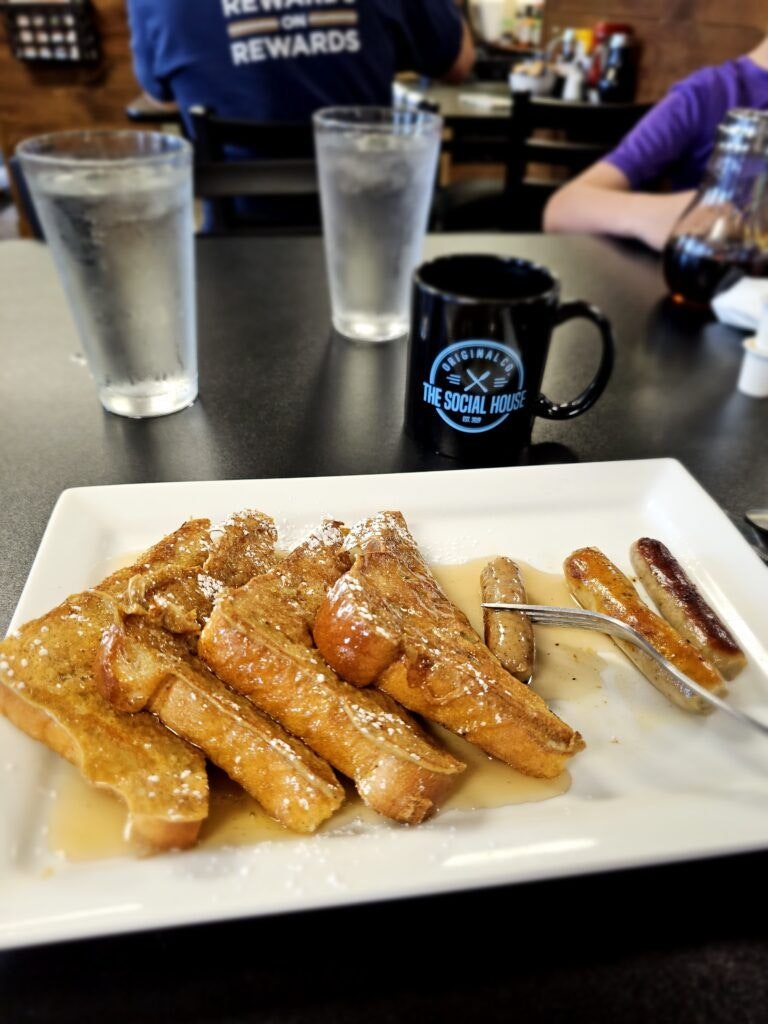 the-social-house-hermantown-002