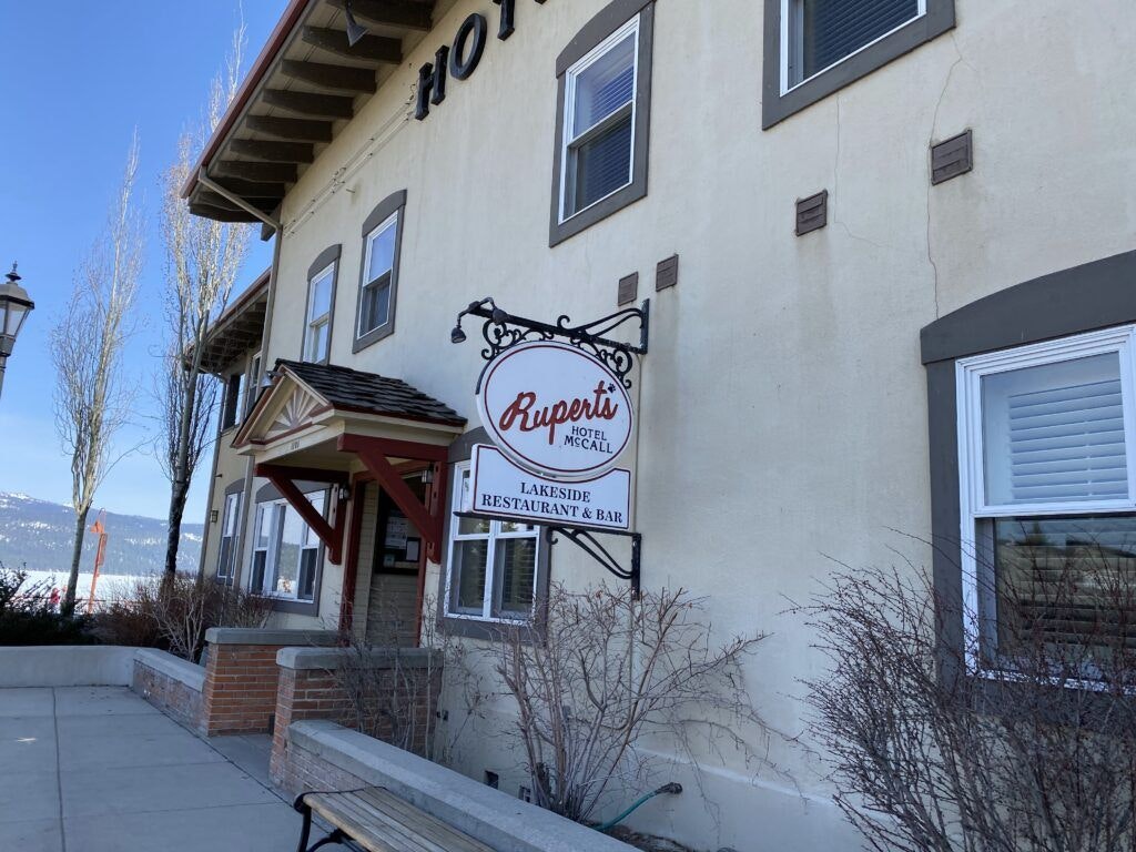 rupert-s-restaurant-004