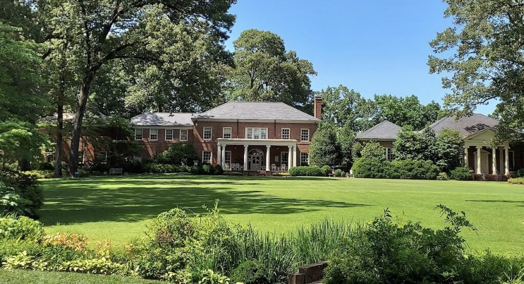 dixon-gallery-and-gardens-001