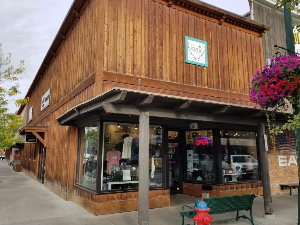 the-montana-scene-001