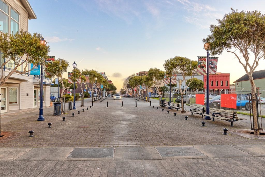 eureka-waterfront-and-old-town-006