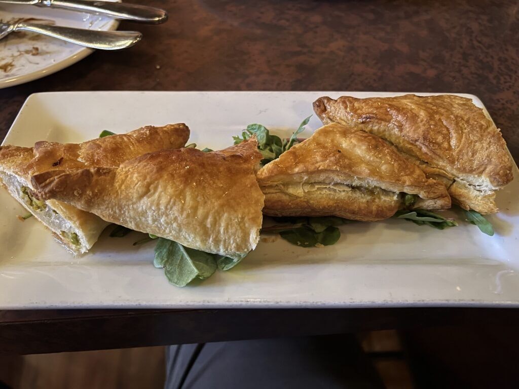 5th-avenue-grille-002