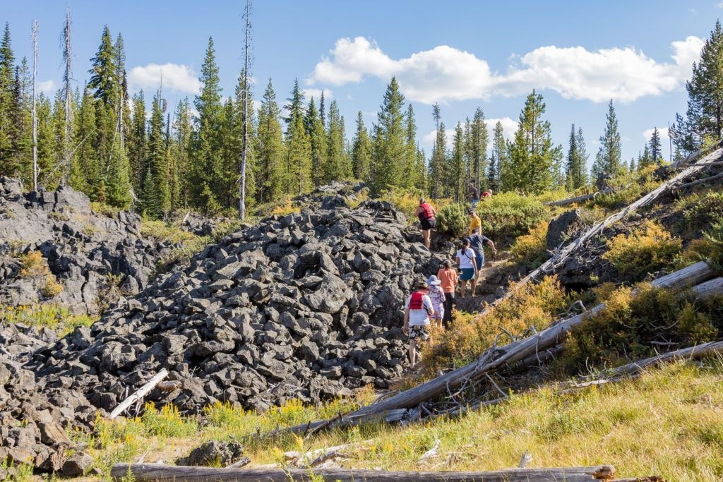 brews-and-views-canoe-tour-cascade-lakes-by-wanderlust-tours-050