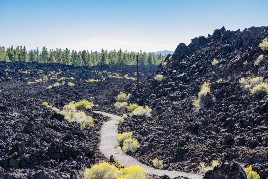 lava-butte-and-lands-visitor-center-026