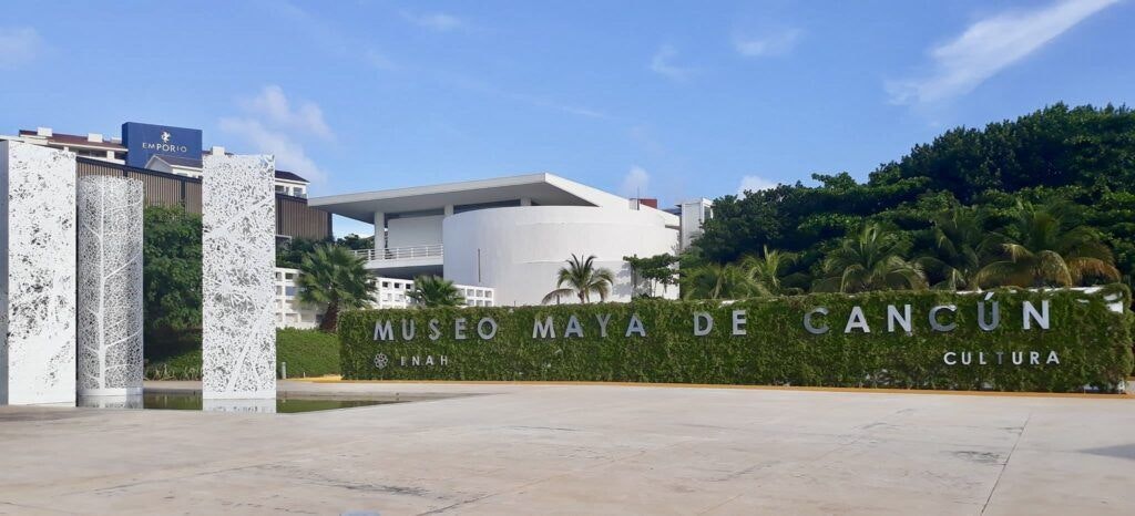 museo-maya-de-cancun-001