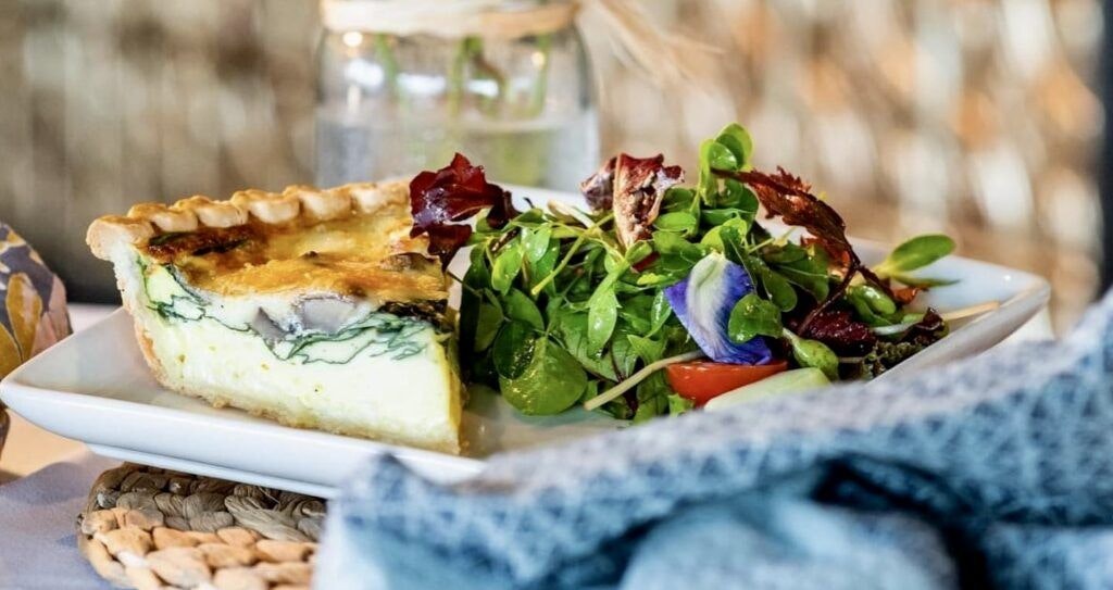 the-baker-s-table-001