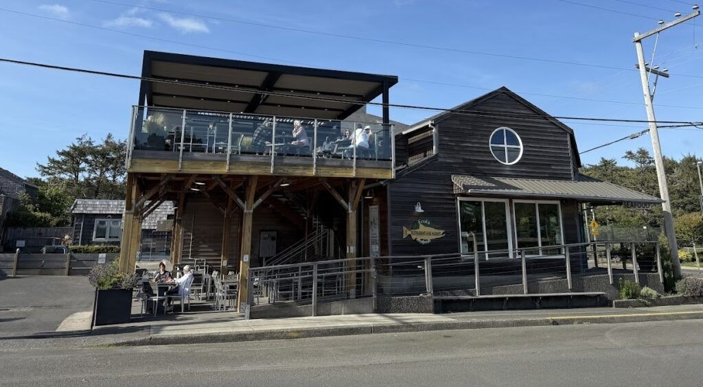 ecola-seafood-restaurant-and-market-coc-001