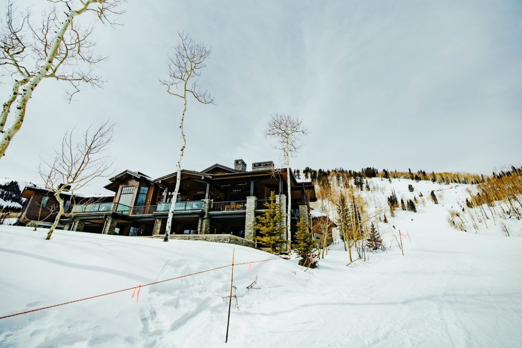 skiing-and-snowboarding-013