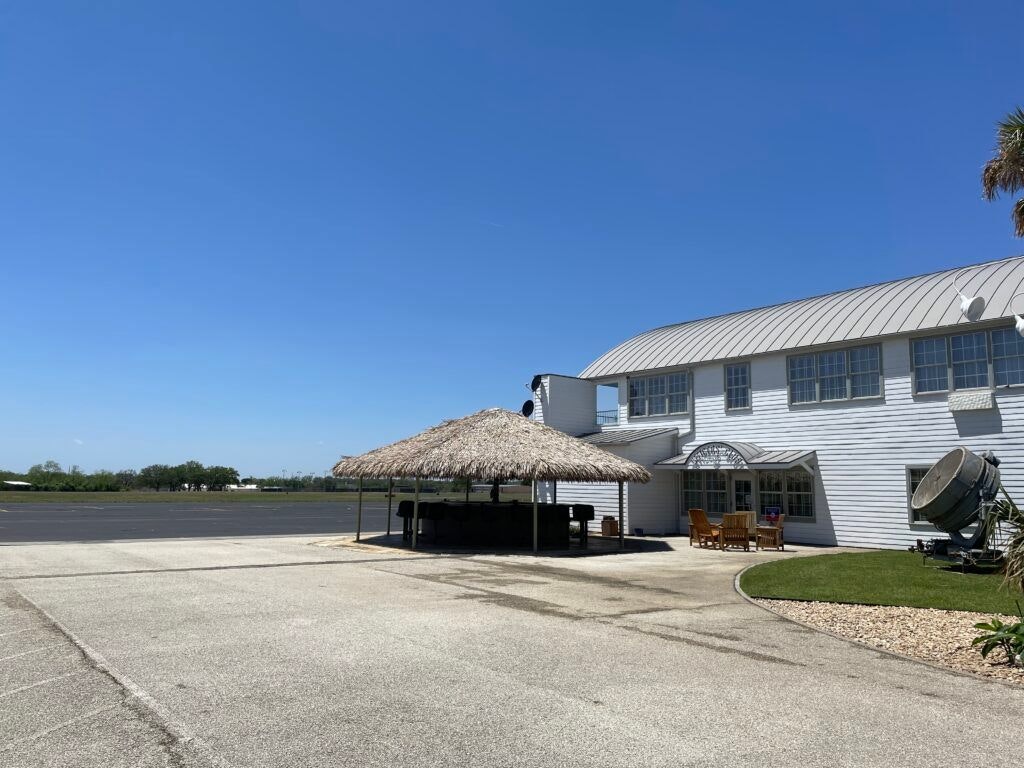 the-airport-diner-005