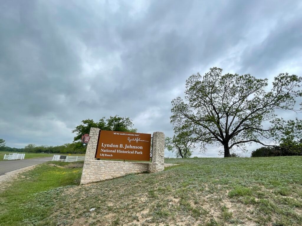 lyndon-b-johnson-national-historical-park-visitor-center-and-park-headquarters-002