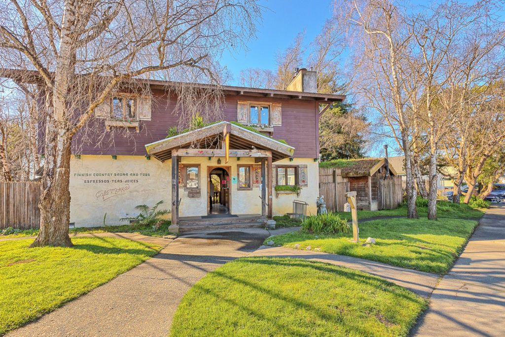 cafe-mokka-finnish-country-saunas-and-hot-tubs-003