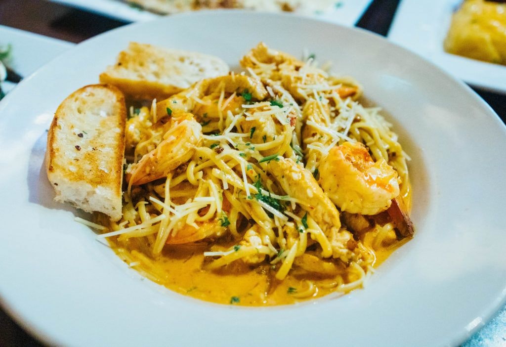 the-golden-goose-american-grill-005