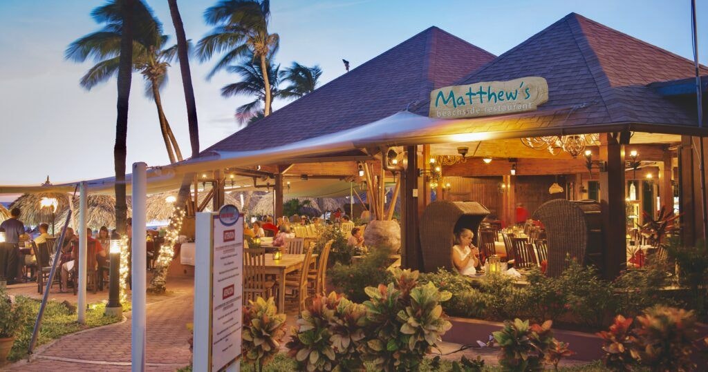 matthew-s-beachside-restaurant-001