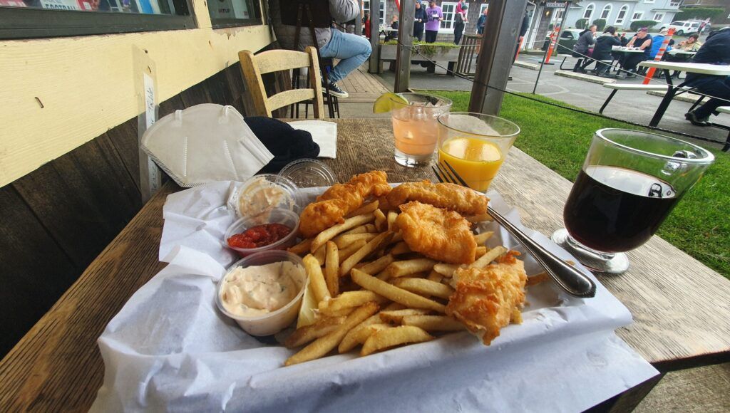 cannon-beach-hardware-and-public-house-003