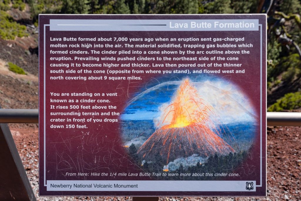 lava-butte-and-lands-visitor-center-048