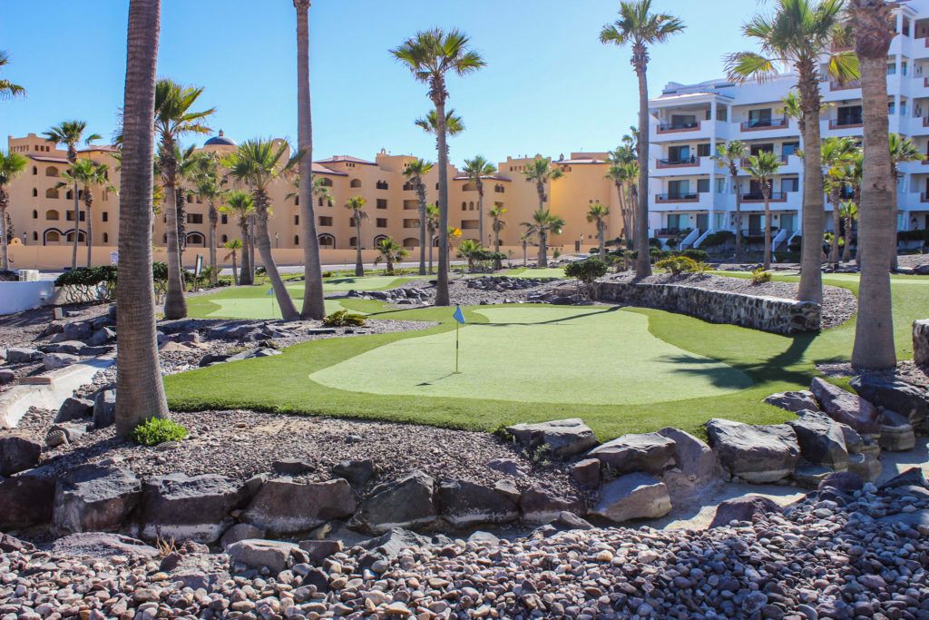 mini-golf-at-casa-blanca-resort-006