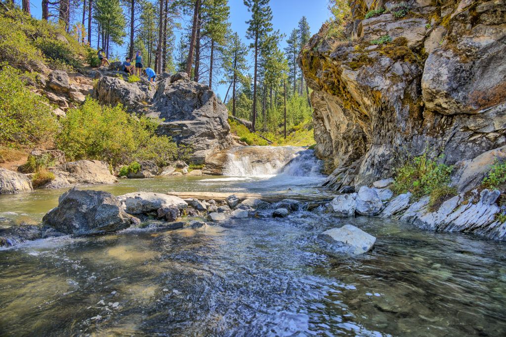 natural-water-slides-hike-and-paulina-plunge-tour-022