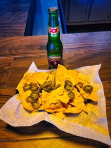 aguila-s-hideaway-cantina-005