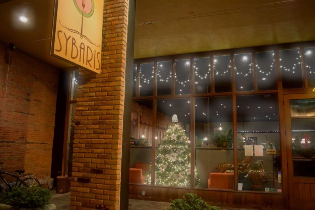sybaris-bistro-001