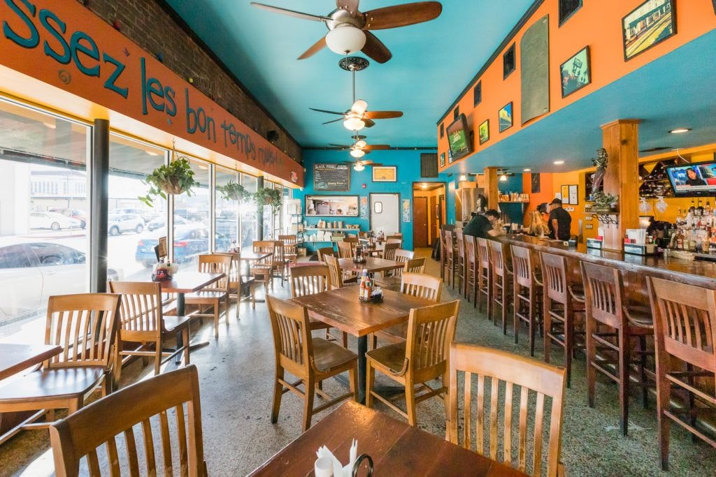 black-pearl-oyster-bar-014