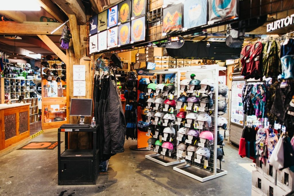 elk-river-snowboard-and-ski-rentals-007