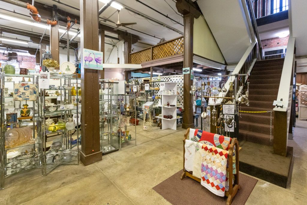 peanut-butter-warehouse-boutique-005