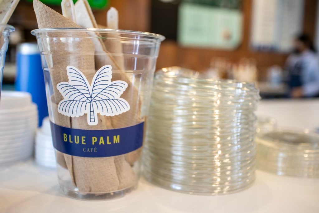 blue-palm-cafe-encantame-towers-017