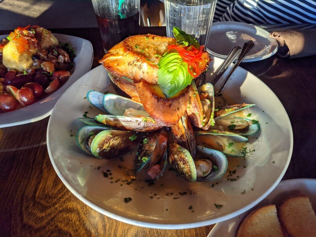 whitefish-lake-restaurant-003