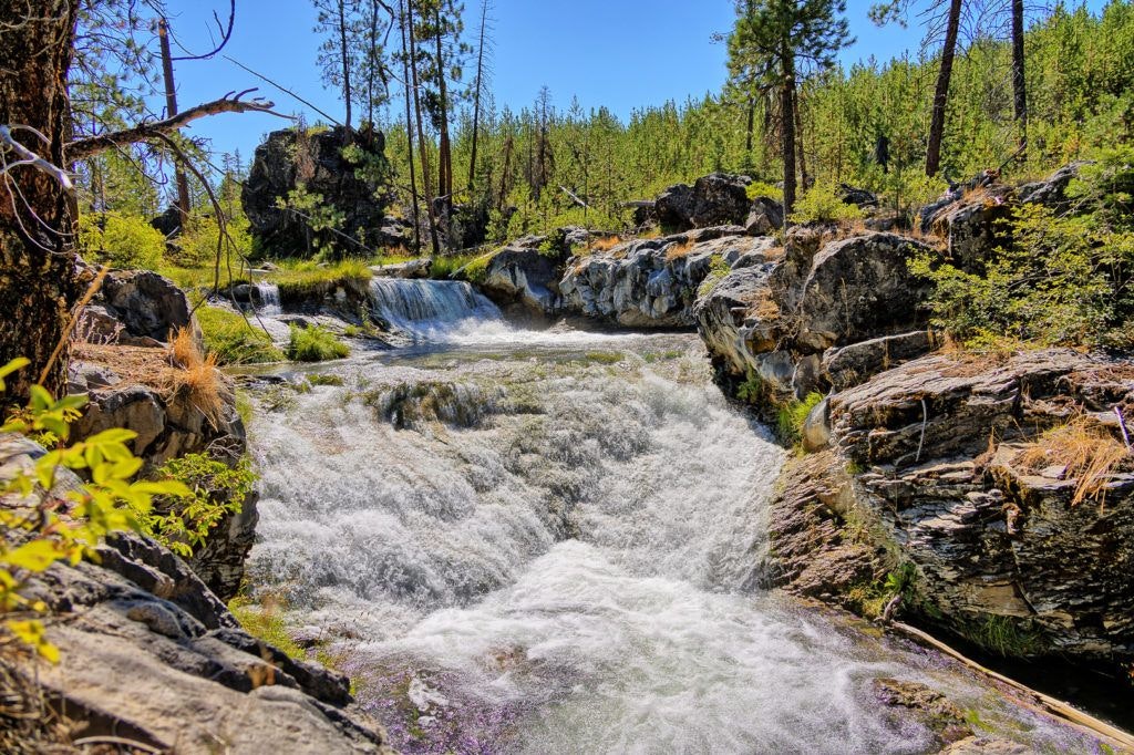 natural-water-slides-hike-and-paulina-plunge-tour-019