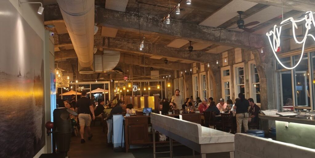 Fleet Landing Restaurant & Bar