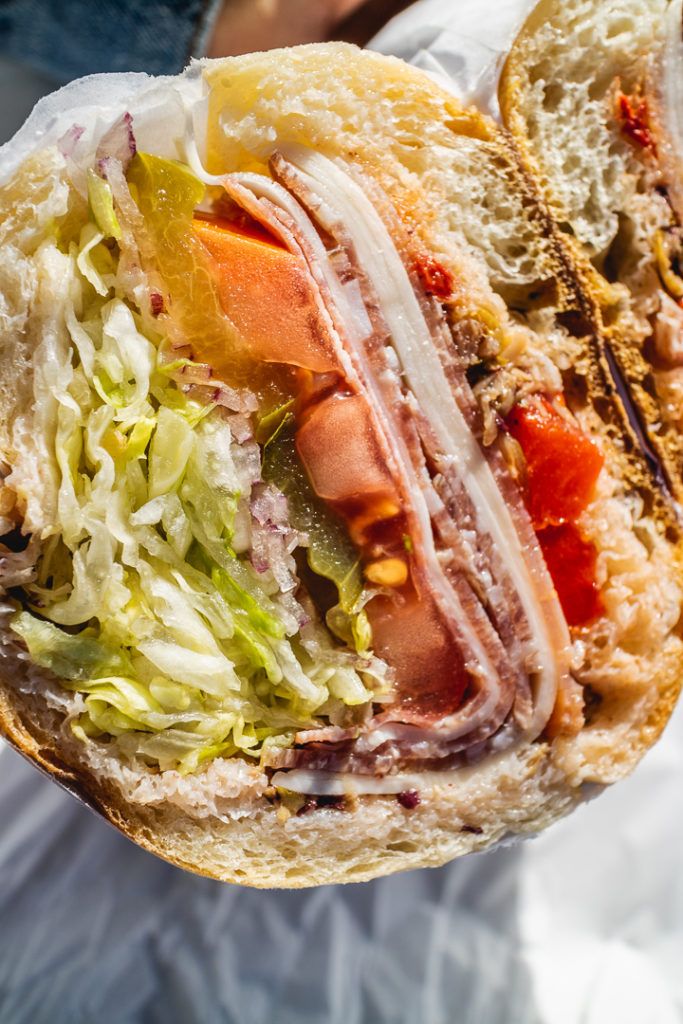 hole-in-the-wall-great-sandwiches-003