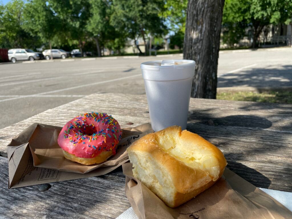 hill-country-donuts-and-kolaches-002