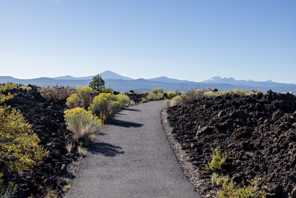 lava-butte-and-lands-visitor-center-014