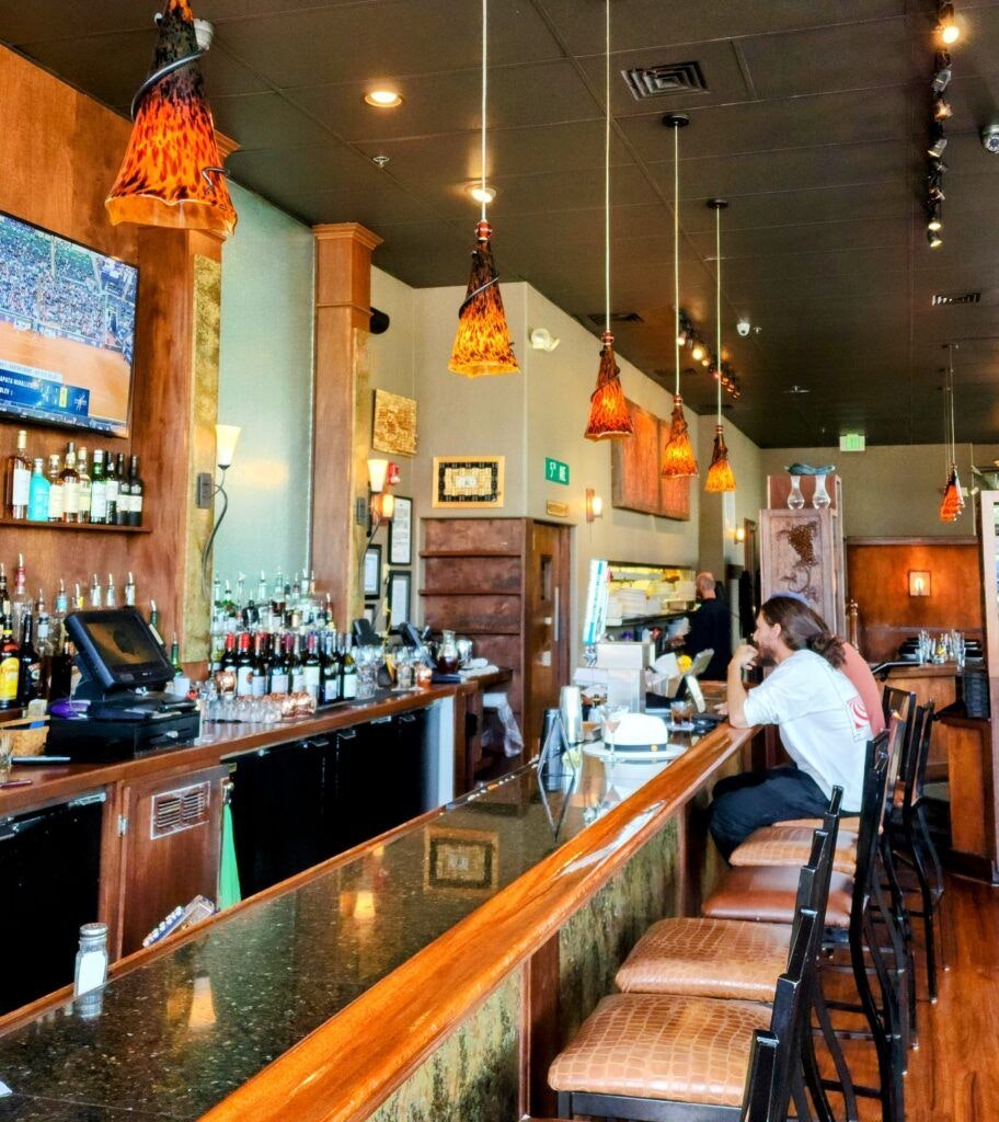 5th-avenue-grille-003