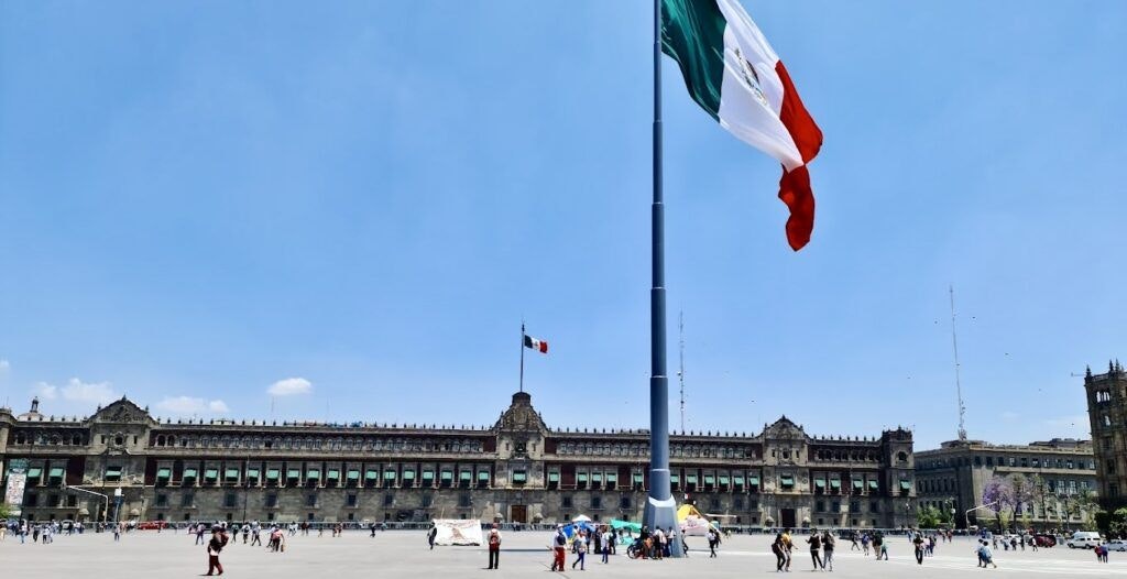 plaza-de-la-constitucion-002