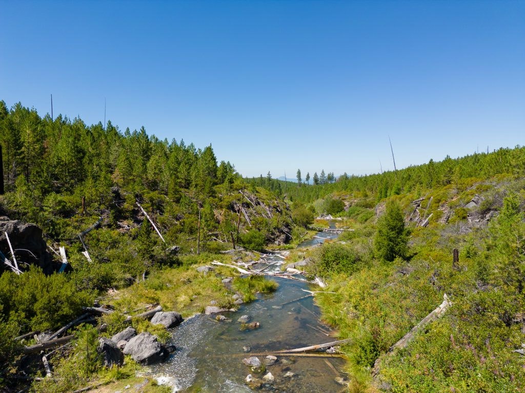 natural-water-slides-hike-and-paulina-plunge-tour-011