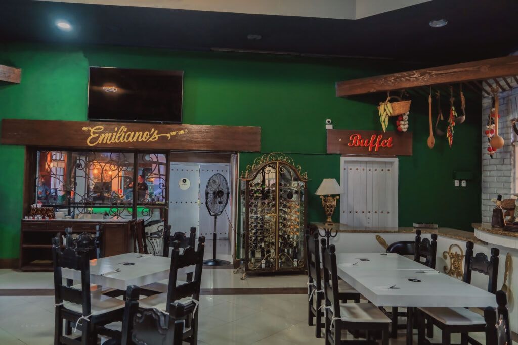 emiliano-s-sport-bar-027