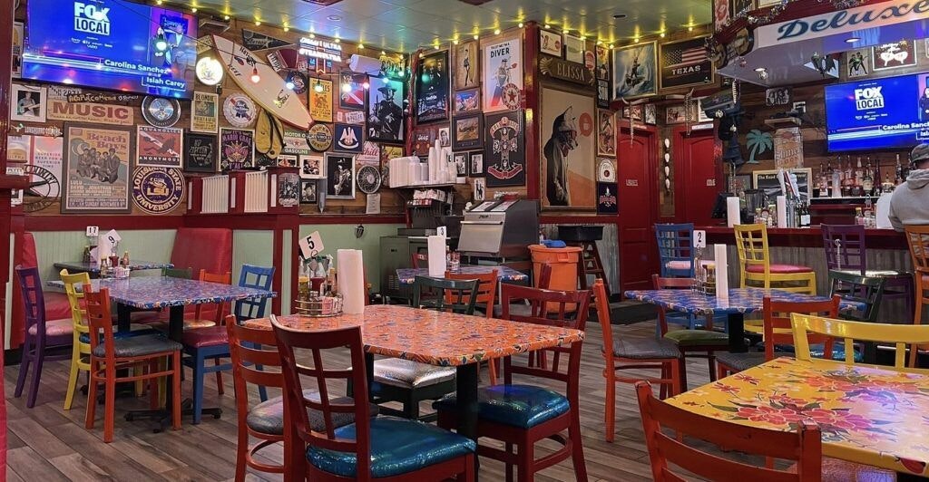 tia-juanita-s-fish-camp-ocean-grill-001