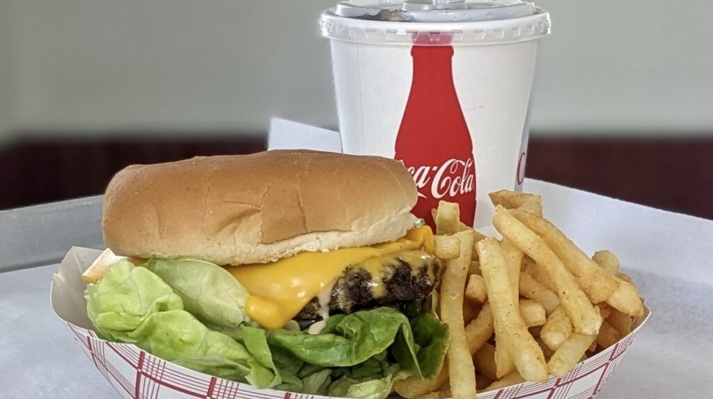 granny-s-drive-in-002