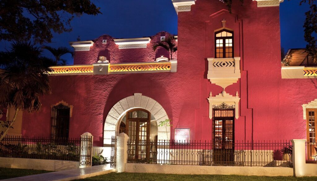 Rosas & Xocolate Boutique Hotel + SPA