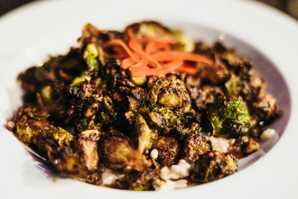 tuque-s-bar-and-grill-010