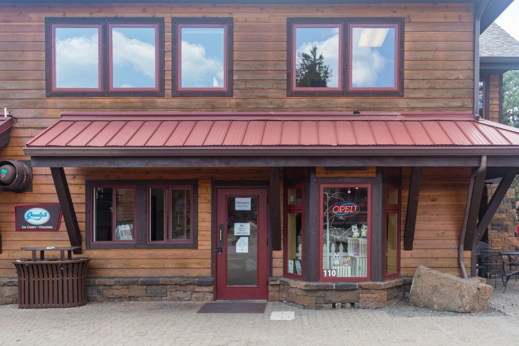 goody-s-chocolate-and-ice-cream-016