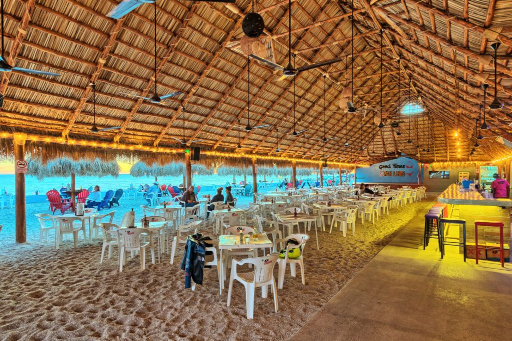 manny-s-beach-club-020