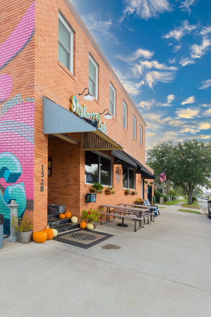 shykatz-cafe-and-bakery-025