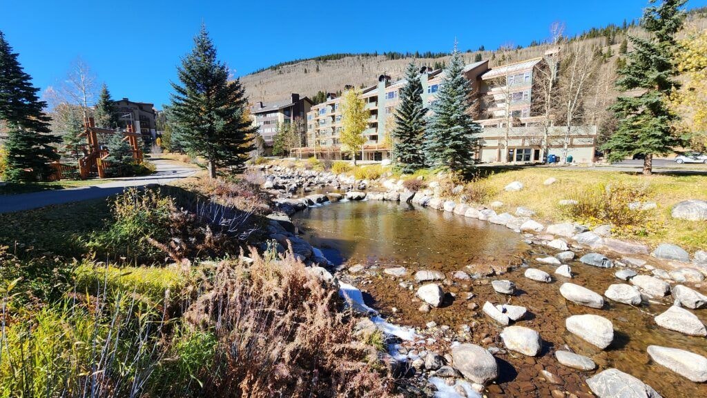 copper-mountain-resort-center-village-004
